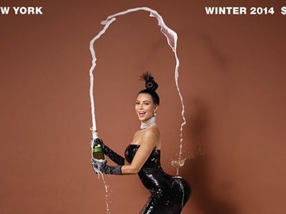 Capa da revista 'Paper' protagonizada por Kim Kardashian.