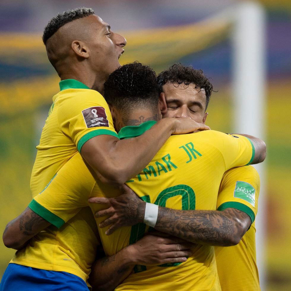 Goleiro do Corinthians é titular em goleada do Brasil contra Nova