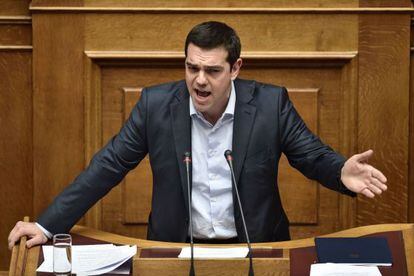 Alexis Tsipras, durante uma sessão parlamentar, nesta segunda-feira em Atenas.