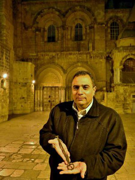 Joudeh, guardião da chave que abre o Santo Sepulcro de Jerusalém.