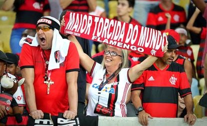 Torcedores do Flamengo nas arquibancadas do Maracanã.
