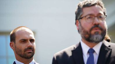 Eduardo Bolsonaro e Ernesto Araújo, em Washington, em setembro de 2019.
