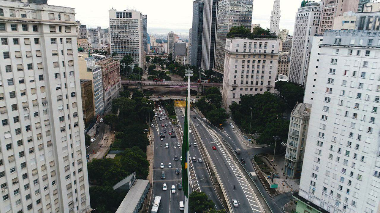 Vista do vale do Anhangabaú, no centro de São Paulo. 