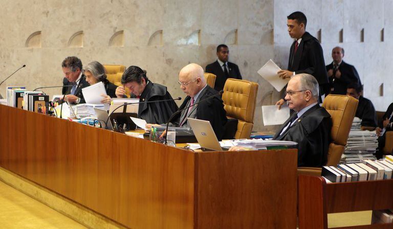 Os ministros Marco Aurélio, Cármen Lúcia, Fux, Teori e Fachin.