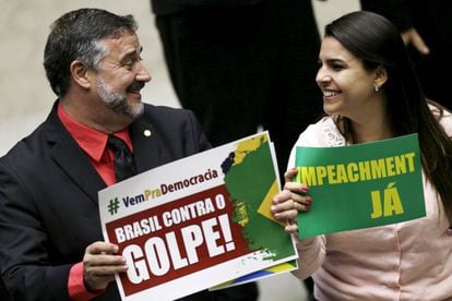 Deputados Paulo Pimenta (PT-RS) e Mariana Fonseca (PSDB-RO) durante os debates do impeachment.