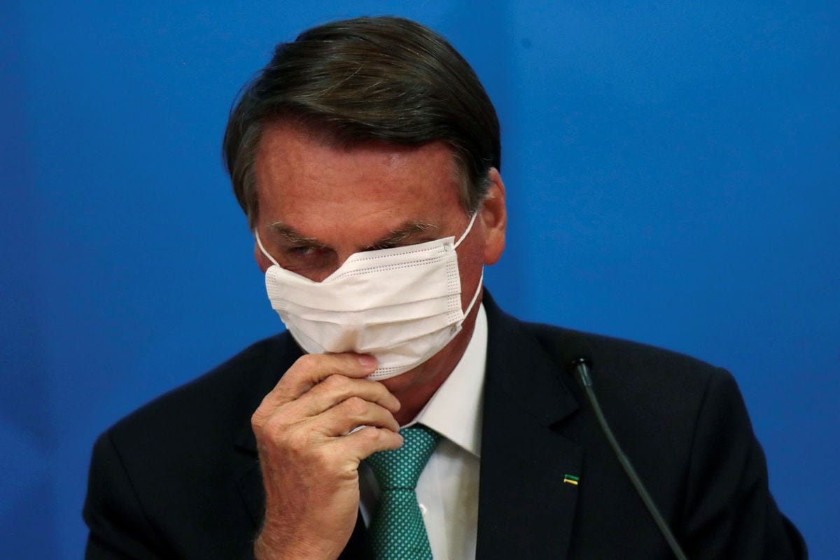A harmonização facial feita em Jair Bolsonaro: 3 mil reais cada