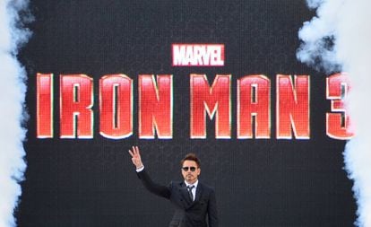 Filmes como Crimes de Um Detetive (2005) devolveram a Downey Jr. o elogio da crítica, mas foi a saga Homem de Ferro que o tornou imensamente rico e popular.