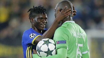 Moussa Doumbia, do Rostov, e Jetro Willems, do PSV.
