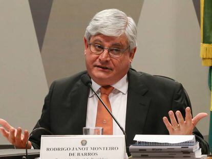 O procurador-geral Rodrigo Janot emitiu parecer ao STF que inibe impeachment de Temer