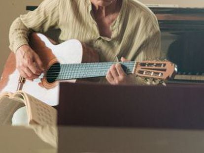 Imagem do documentário sobre Chico Buarque.