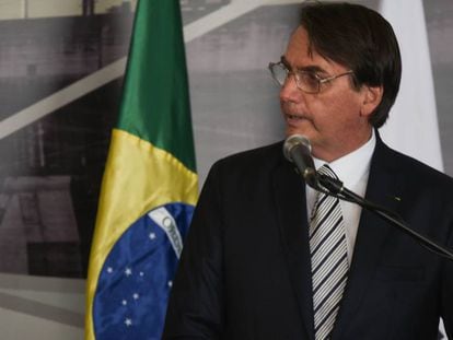 Jair Bolsonaro nesta terça-feira, em Itaipu (Paraguai).