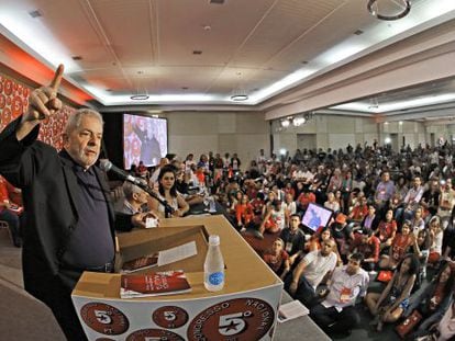 Lula discursa no Congresso do PT.