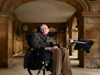 Stephen Hawking, fotografado em Cambridge em 2013.
