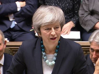 Theresa May discursa na Câmara dos Comuns nesta segunda-feira, 10