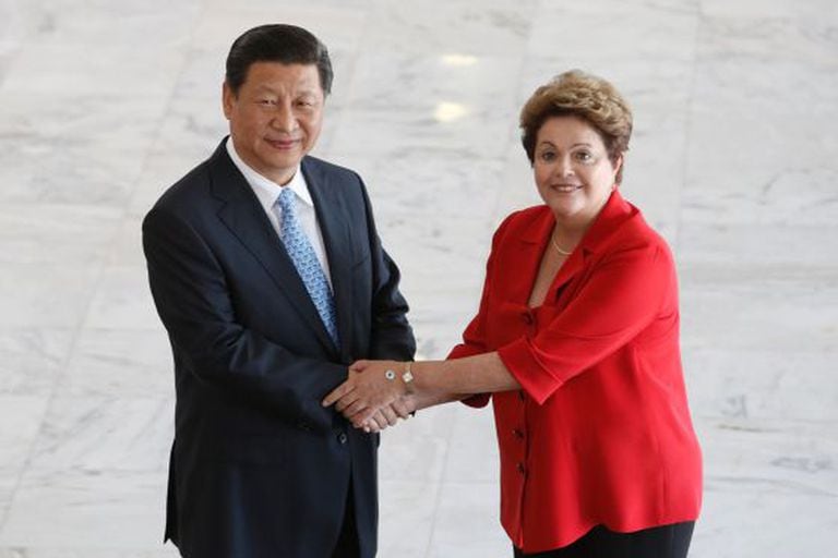 Dilma Rousseff e o presidente chinês Xi Jinping.