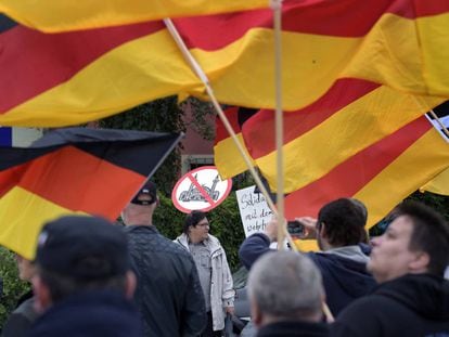 Manifestação xenófoba em Bautzen, no leste da Alemanha.