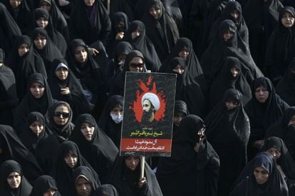 Protestos em Teerã motivados pela execução, pelo regime saudita, do clérigo xiita Al Nimr.