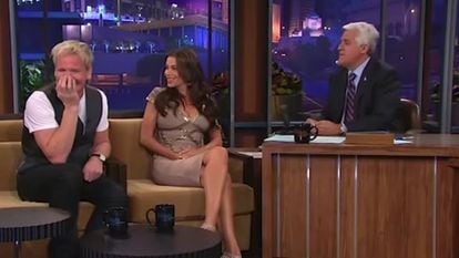 Momento do programa ‘The Tonight show with Jay Leno’ com Sofía Vergara e Gordon Ramsay como convidados, em 2010.