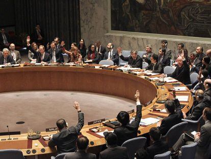 O Conselho de Segurança aprova a resolução.