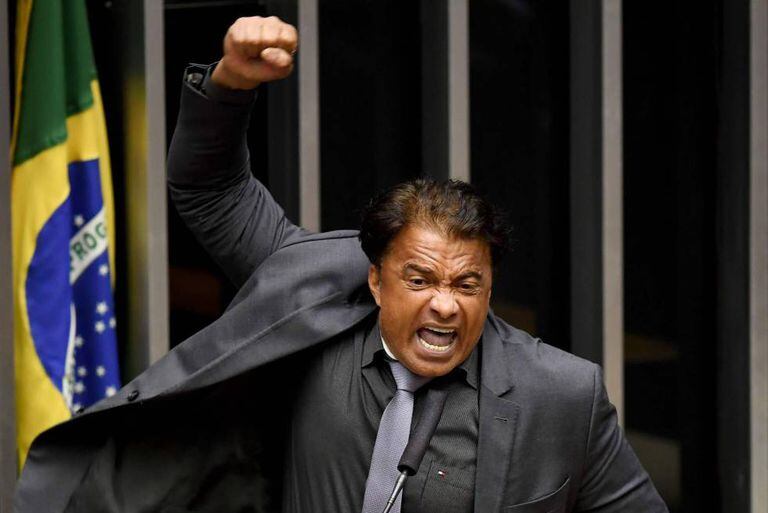 Wladimir Costa defende o presidente Michel Temer, nesta quarta-feira.