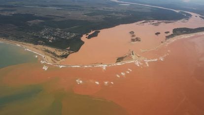 Seis meses depois da lama da Samarco, comunidades do Rio Doce lutam por justiça