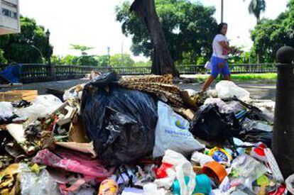 Lixo acumulado no Rio.