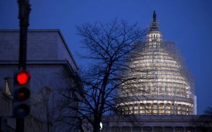 As duas Casas do Congresso dos EUA aprovaram sanções à Venezuela.