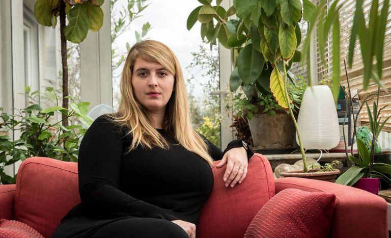 Manon Garcia na casa de sua mãe em Paris em 9 de janeiro.