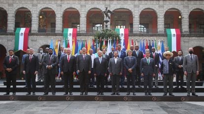 Presidentes e chanceleres da América Latina e do Caribe que estiveram na cúpula da Celac na Cidade do México.