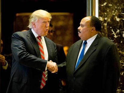 Trump com Martin Luther King III, na segunda-feira em Nova York.