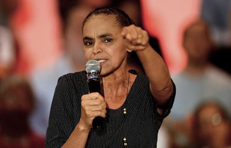 Marina discursa na inauguração do REDE, partido que criou em 2013.