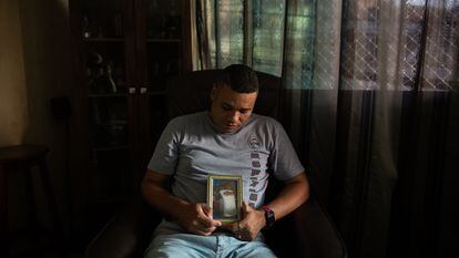 Diego Amorim Barreto conta que o pai, Gileno Soares Barreto, morreu de covid-19, mas declaração de óbito não menciona a doença.
