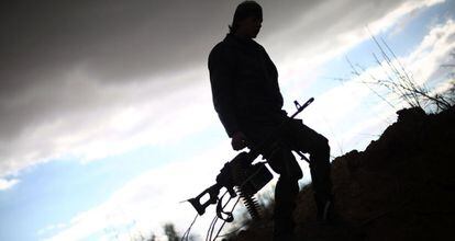 Combatente do Jaysh al-Islam nas proximidades de Damasco.