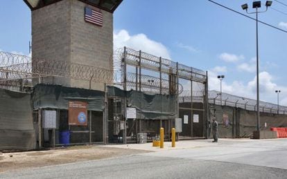 Vista externa da prisão militar de Guantánamo, em abril.