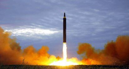 Míssil Hwasong lançado pela Coreia do Norte em agosto e que passou por cima do Japão