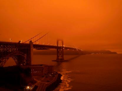 O céu vermelho de San Francisco, na quarta.