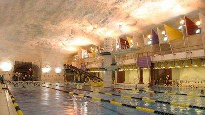 Piscina subterrânea nos arredores da capital finlandesa.