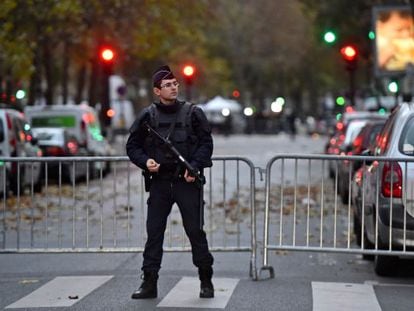 Autoridades mantém buscas por pistas na França e na Bélgica.