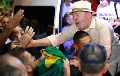 Lula durante ato de sua caravana em São Leopoldo (RS), no último dia 23.