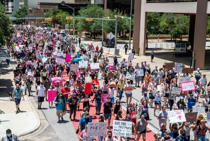 Protesto contra a norma restritiva ao aborto em Austin, Texas, em 29 de maio.