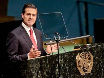 Enrique Peña Nieto lê seu discurso na sessão especial da ONU.
