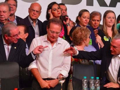 Eduardo Cunha, Renan Calheiros e Michel Temer em convenção do PMDB em Brasília, em março.