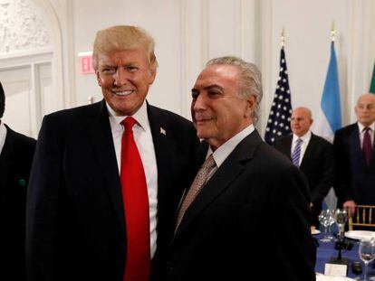 Trump e Temer durante jantar com líderes da América Latina nesta segunda.