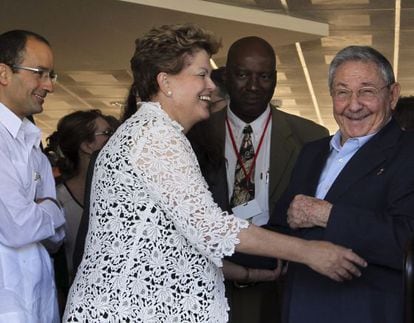 Marcelo Odebrecht, Dilma e Raúl na inauguração do Porto de Mariel.
