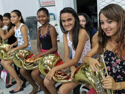 No Brasil a música é um verdadeiro instrumento contra a pobreza