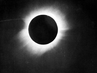 Imagem do eclipse solar de 29 de maio de 1919 tomada no Brasil
