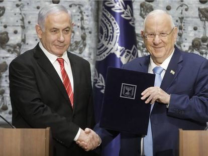 Netanyahu (esquerda) e Rivlin, em setembro em Jerusalém.