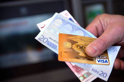 Sistema da Visa cai para pagamentos na Europa.