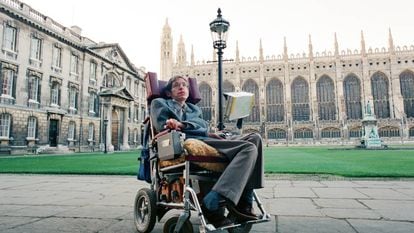 Stephen Hawking, fotografado em Cambridge em 1988.