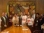 Grupo de mães se reuniu nesta terça com deputados federais, entre eles Rodrigo Maia, presidente da Câmara, e Alessandro Molon.